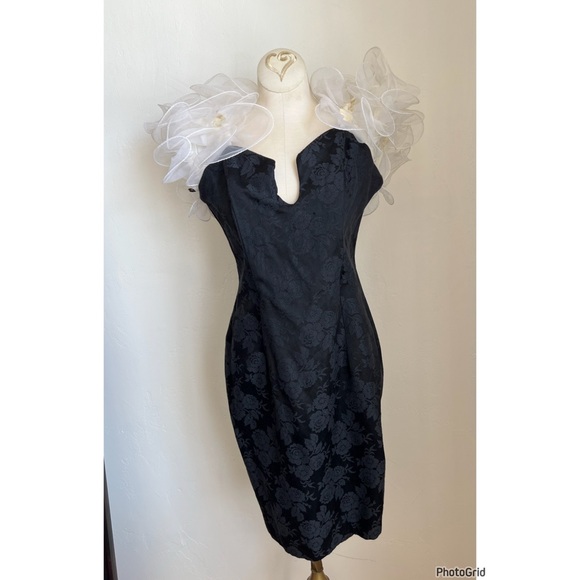 Dave & Johnny Dresses & Skirts - VTG Vintage Dave & Johnny Black Floral Brocade Dress White Organza Shoulders